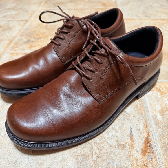 Rockport Other - Rockport Men's Brown Leather Oxfords Size 10M ~ Great Condition